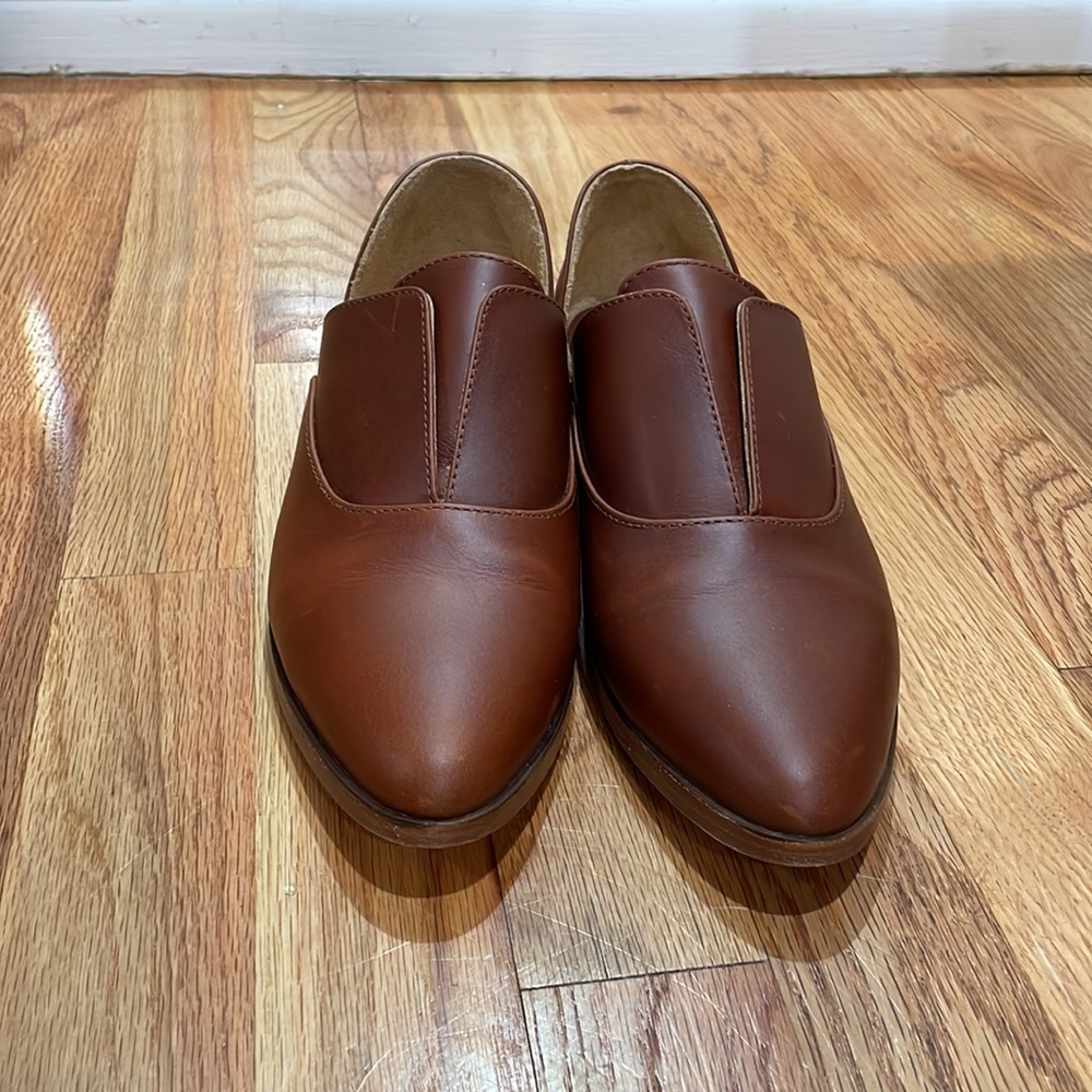 Almost New. Nisolo Emma D'orsay Oxford Brandy Leather Flats Sz 8.5